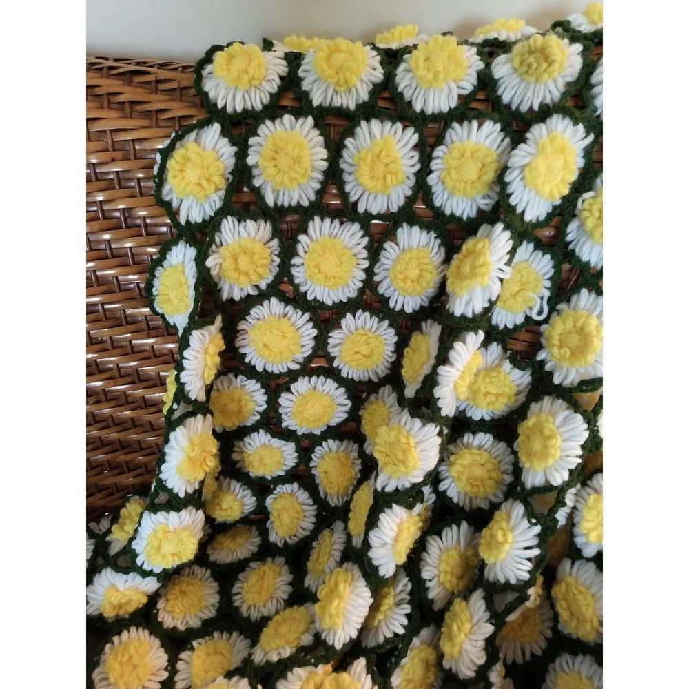 Vintage 70s crazy daisy handmade throw blanket spring colors afghan yellow flora